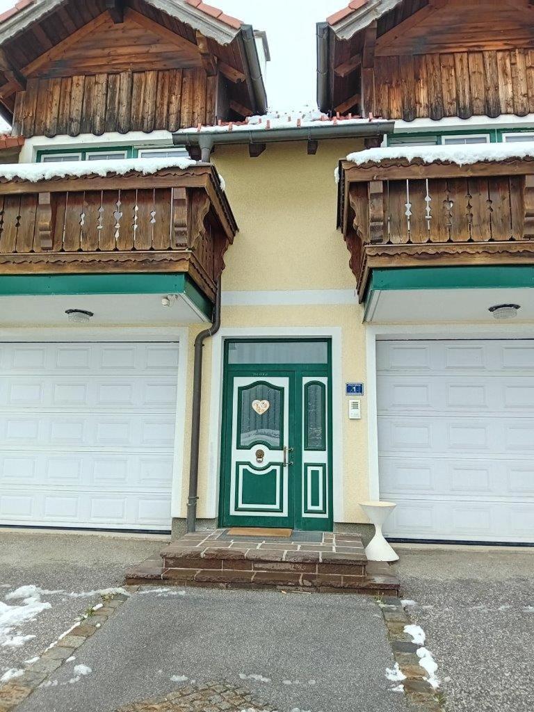 Ferienhof Kehlbauer Hof bei Salzburg Buitenkant foto